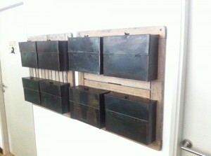 Boites aux lettres en métal du Gastame: beau détail décoration industrielle